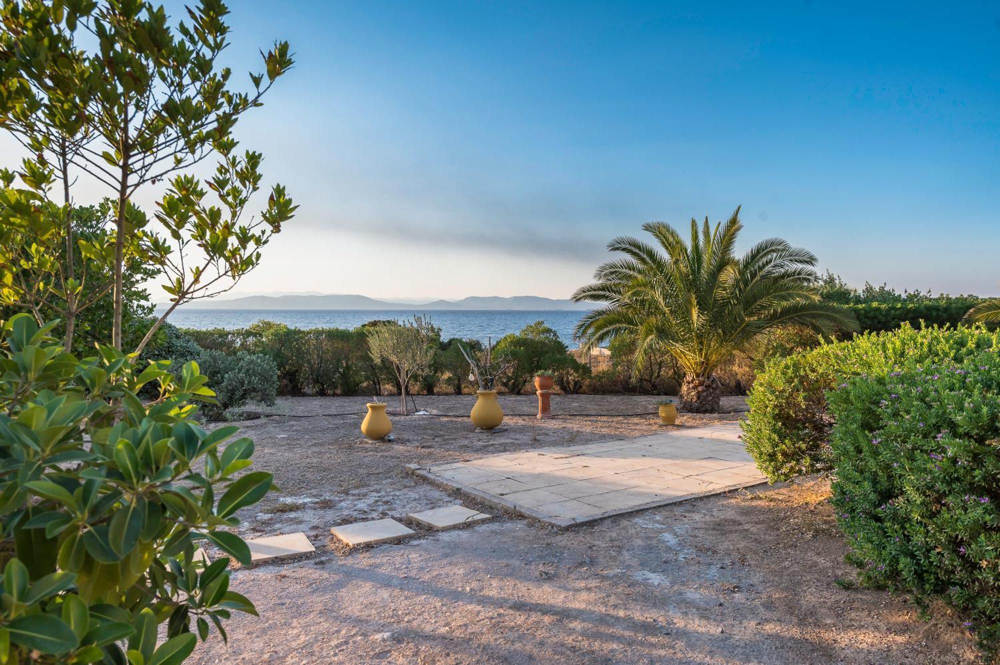 Marfaia - Villa By The Sea Agioi 외부 사진