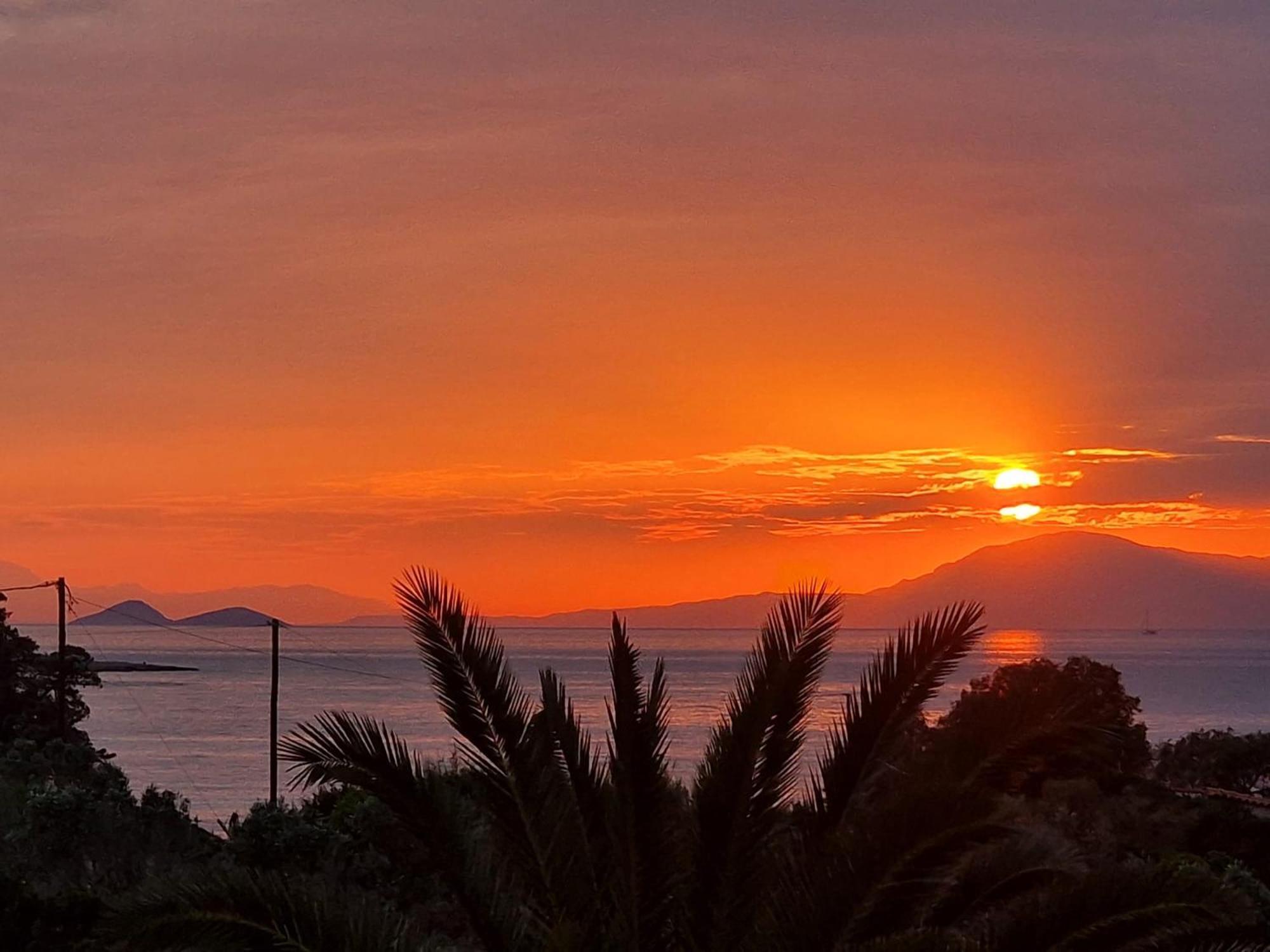 Marfaia - Villa By The Sea Agioi 외부 사진